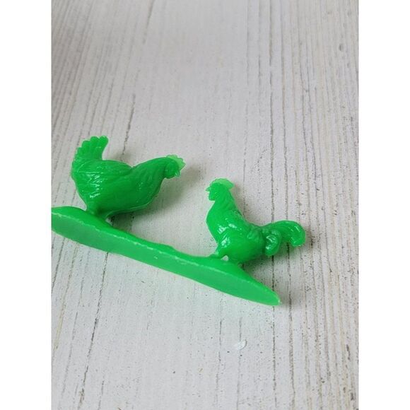 Chicken hen rooster green plastic zoo animal toy figure - Picture 4 of 4